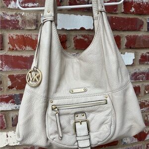 Michael Kors White Hobo Bag with Pebbled Leather and Silver Hardware
